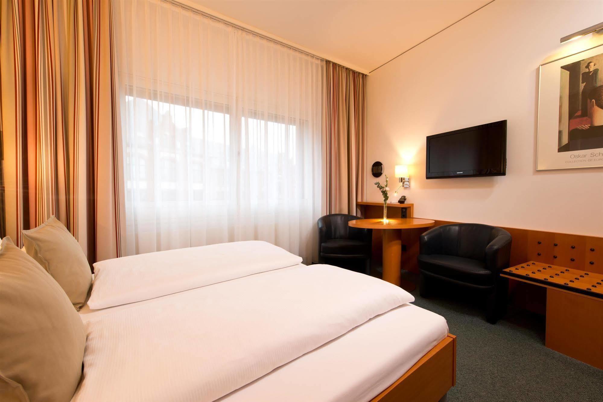 Hotel Am Borsigturm Berlin Exterior photo